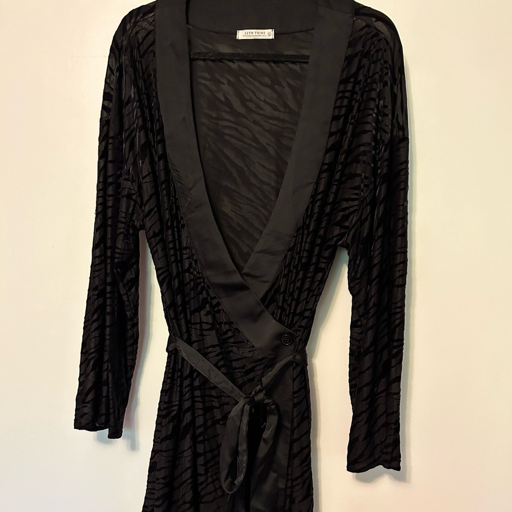 12th Tribe Black Velvet Zebra Kimono